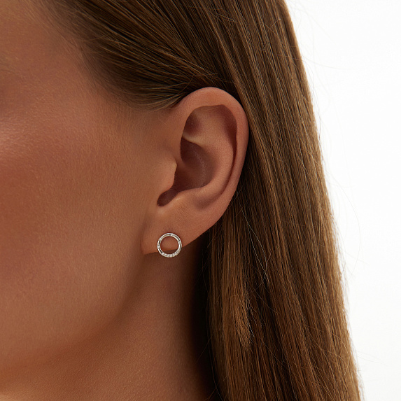 Серьги круги из серебра с фианитами Miestilo