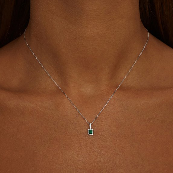 Серебряное колье с зеленым агатом Miestilo