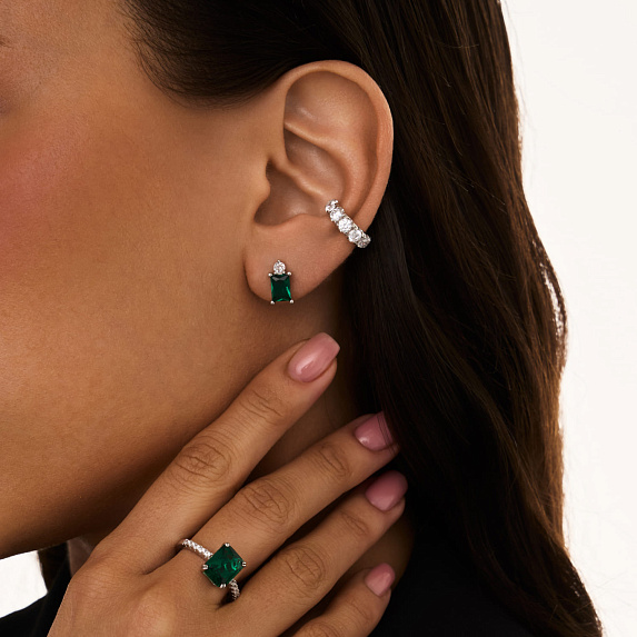Серебряное кольцо с зеленым камнем Miestilo
