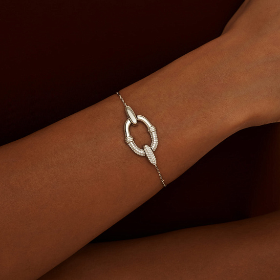 Серебряный браслет с крупным овалом и фианитами Miestilo