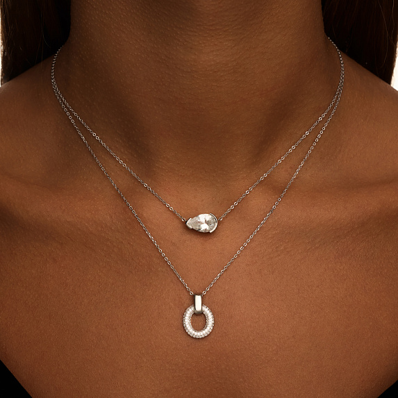 Серебряное колье с овальной подвеской с фианитами Miestilo