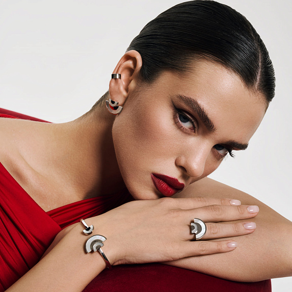 Кольцо из серебра с перламутром VENUS Miestilo