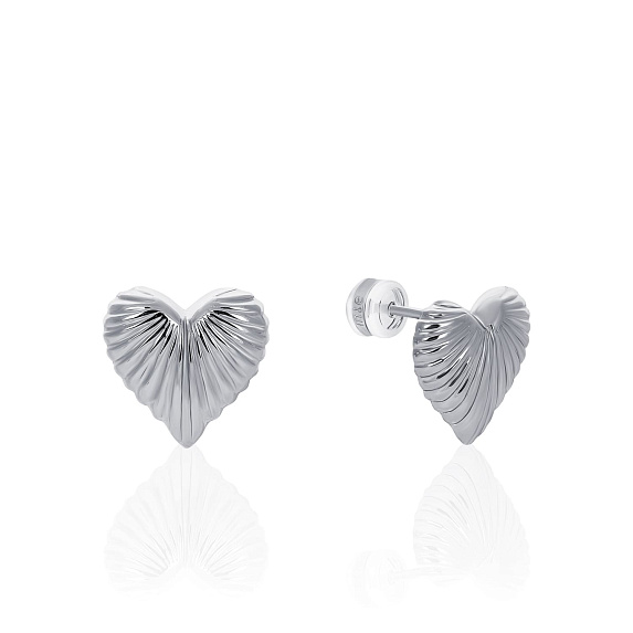 Серебряные серьги в форме фактурного сердца Miestilo