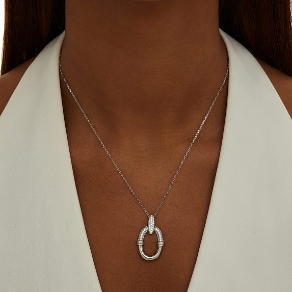 Серебряное колье с крупной овальной подвеской с фианитами Miestilo