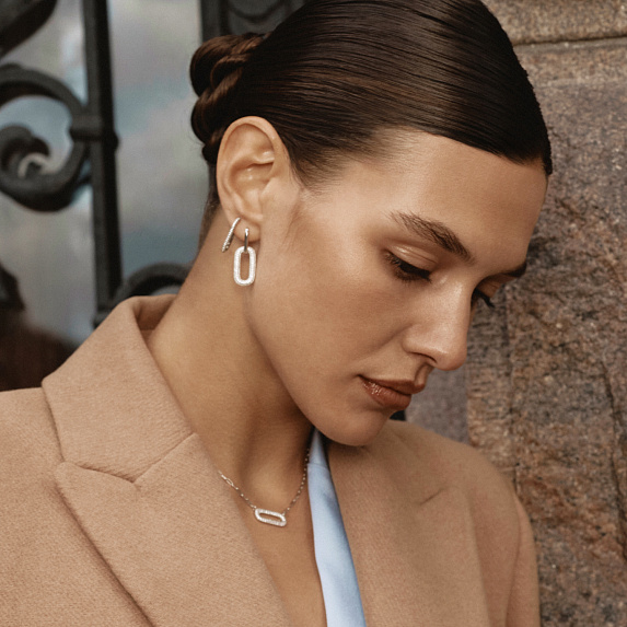 Серебряное колье с фианитами и крупными звеньями Miestilo